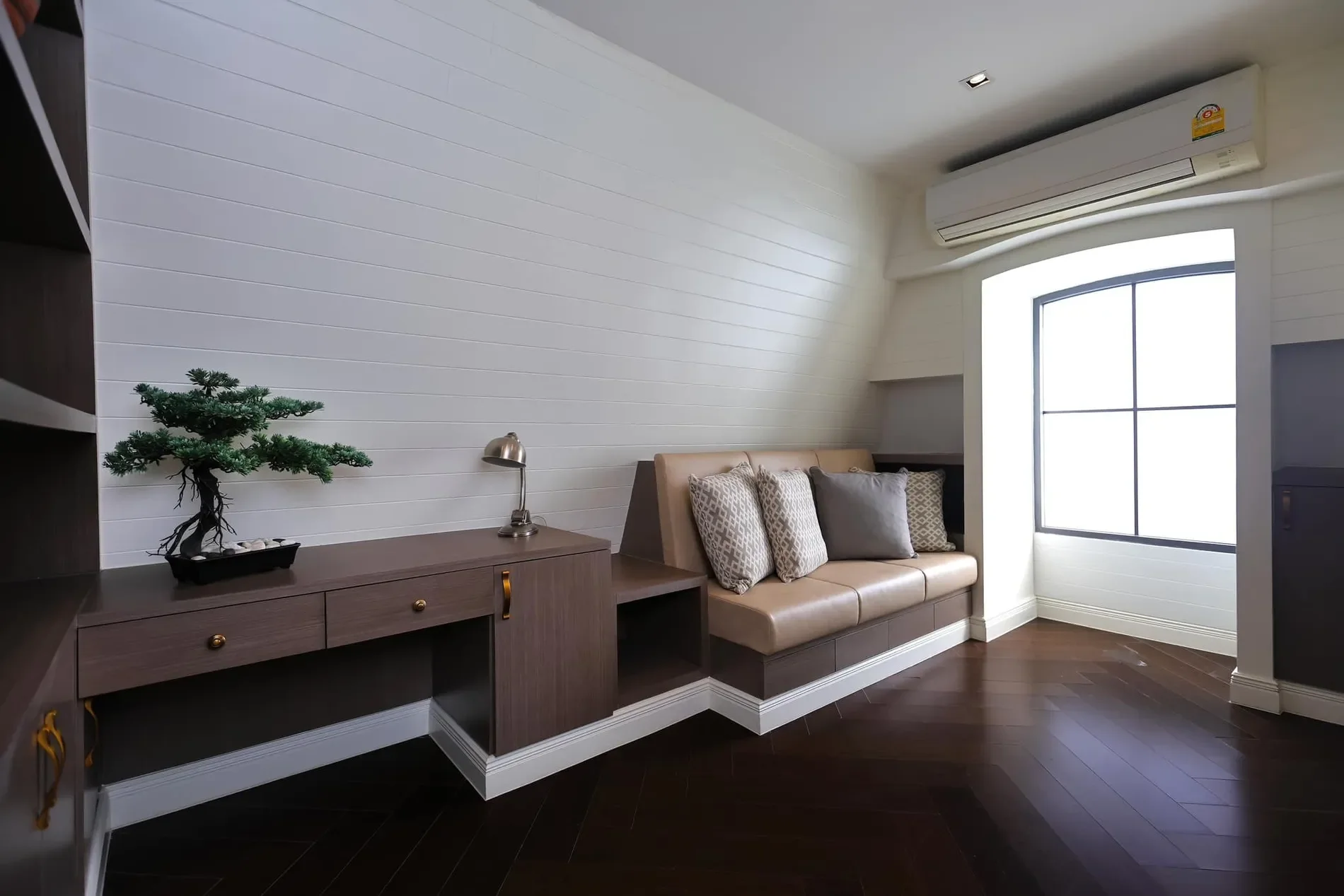Gallery photo 9