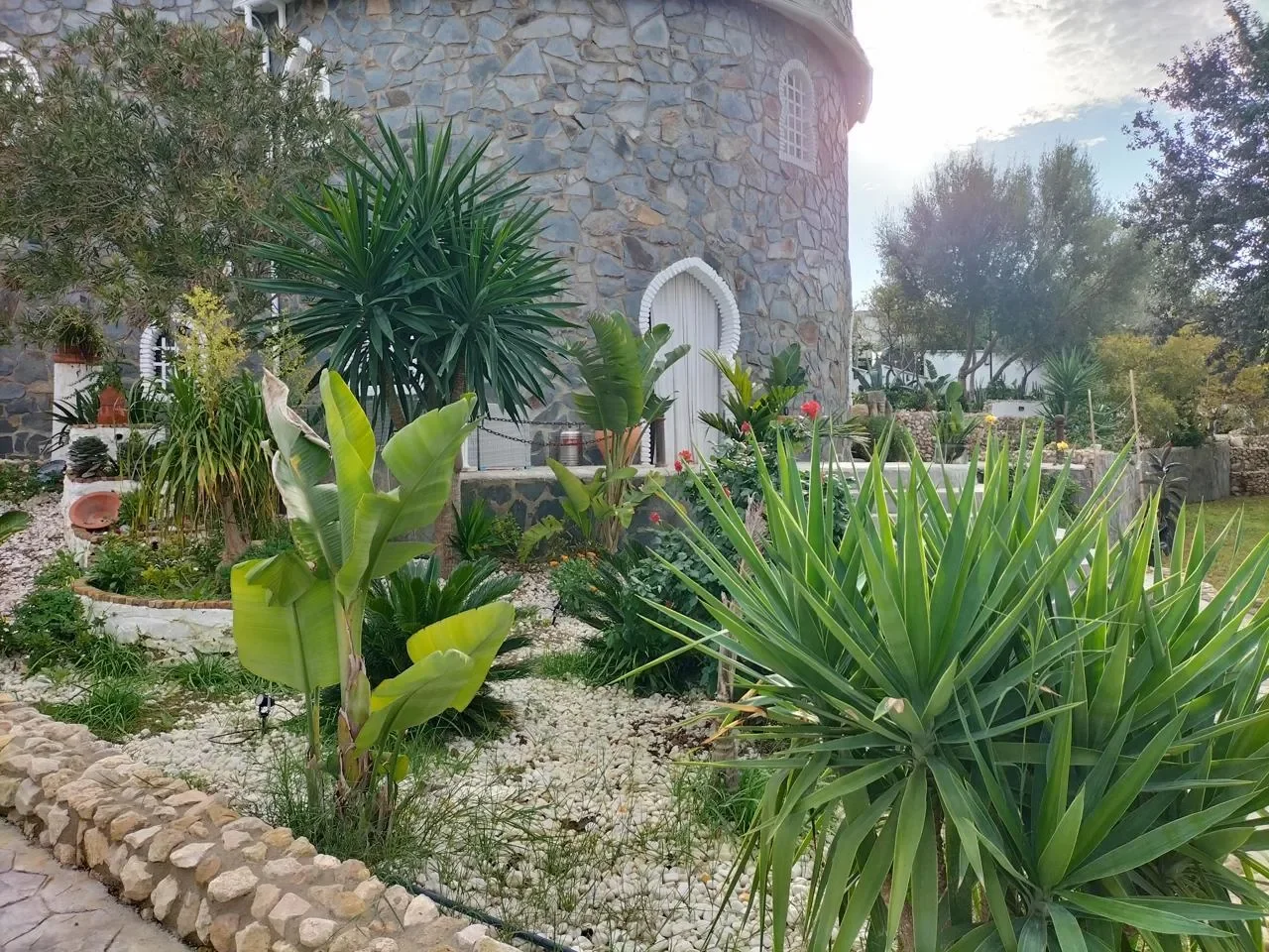 Exterior photo 3