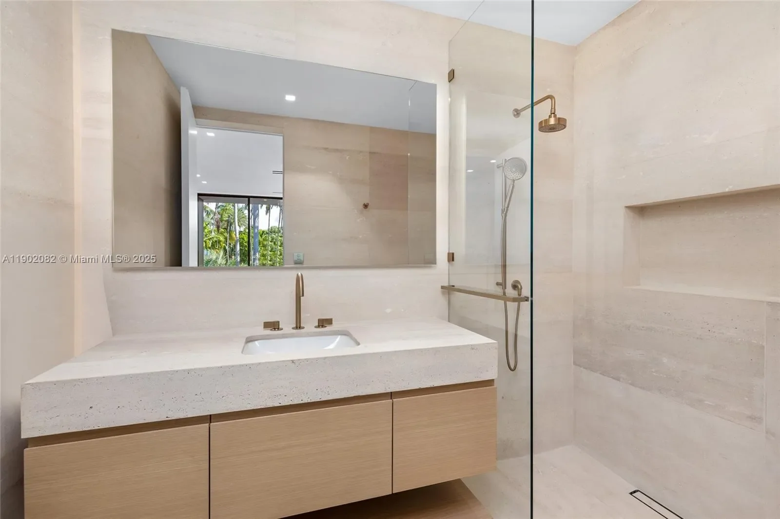 1800 W 27th St, Miami Beach, Florida, United States. - Photo 43