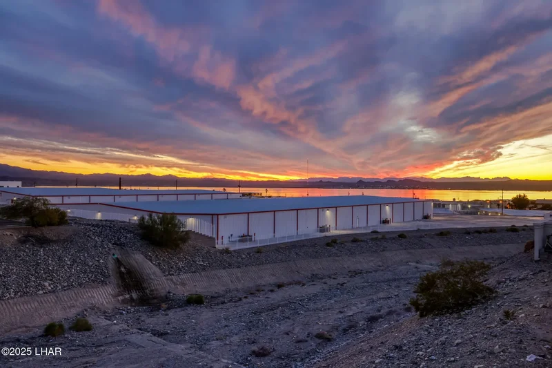1850 Kirk Dr, Lake Havasu City, AZ 86404, Desert Hills, Arizona, United States. - Photo 47