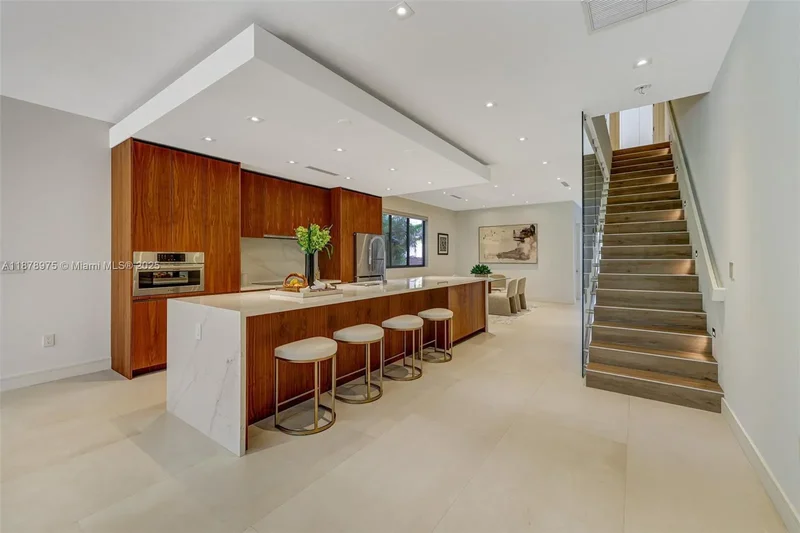 2980 Coconut Ave, Miami, Florida, United States. - Photo 11