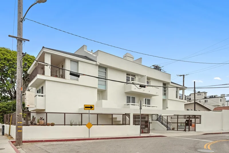 3503 Esplanade - Marina Del Rey, California