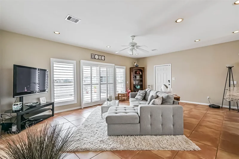 16611 Pompano Way, Galveston, Texas, United States. - Photo 43