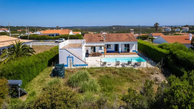 Moradia T3 com piscina