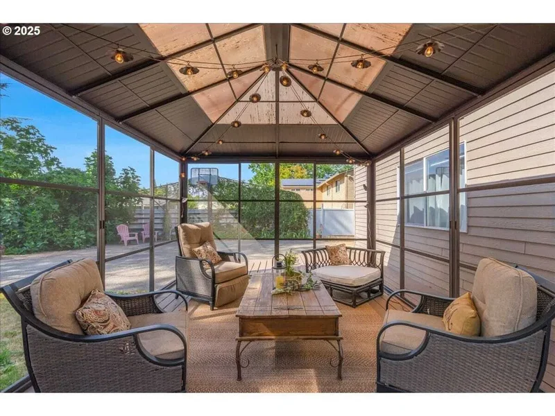 115 NE 39TH AVE, Hillsboro, Oregon, United States. - Photo 38