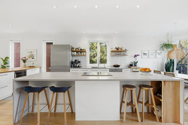 5601 Av. de Stirling, Montréal, Quebec, Canada. - Photo 17