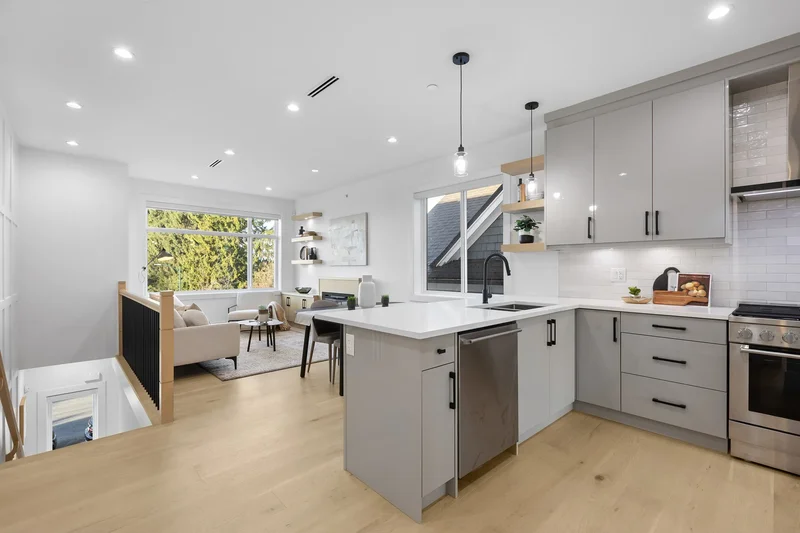 5304 Fraser Street, Vancouver, BC V5W 2Y9, Vancouver, British Columbia, Canada. - Photo 13