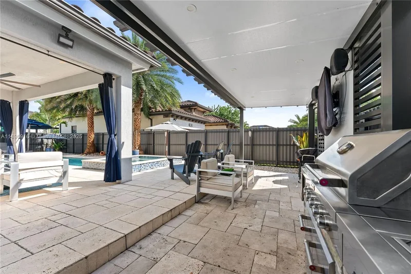 14856 SW 27th Ter, West Miami, Florida, United States. - Photo 40