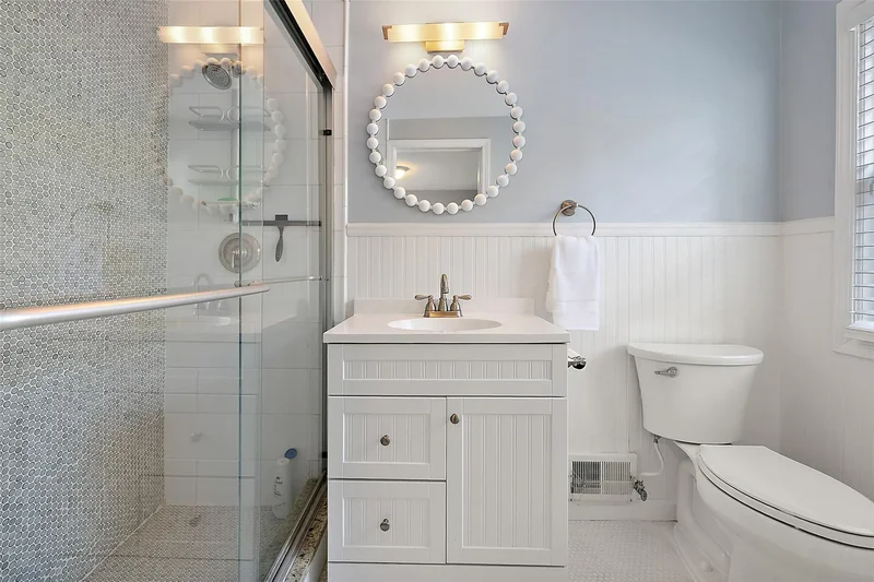Elegant Estate with lovely Marble Accents