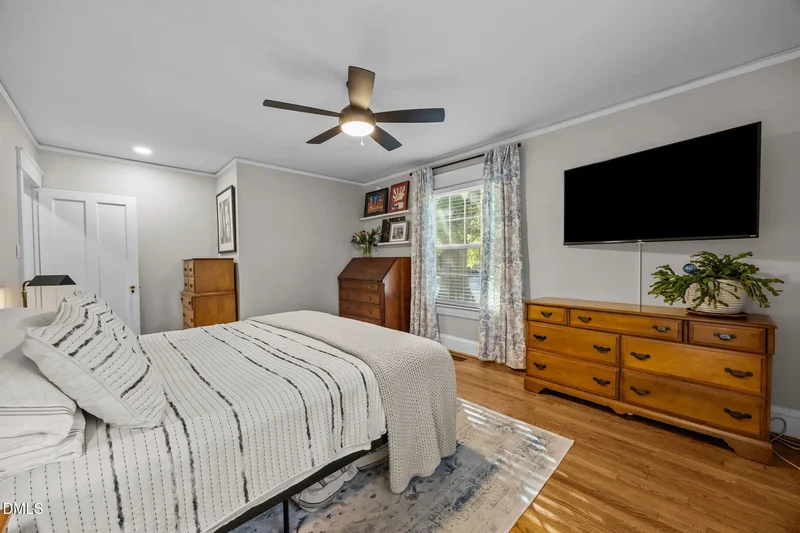 727 E Whitaker Mill Road, Raleigh, North Carolina, United States. - Photo 38