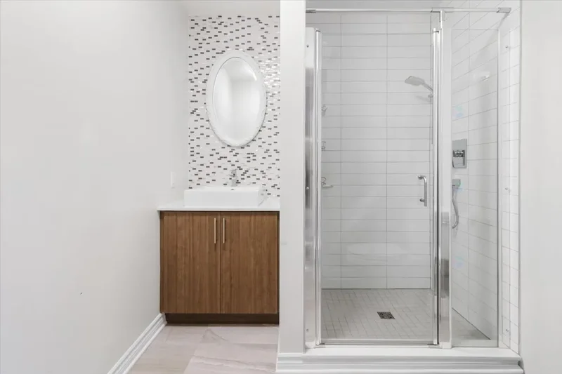 11537 Av. Fernand-Gauthier, Montreal, Quebec, Canada. - Photo 28