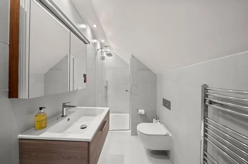 Dobree Avenue, London, NW10, London, England, United Kingdom. - Photo 16