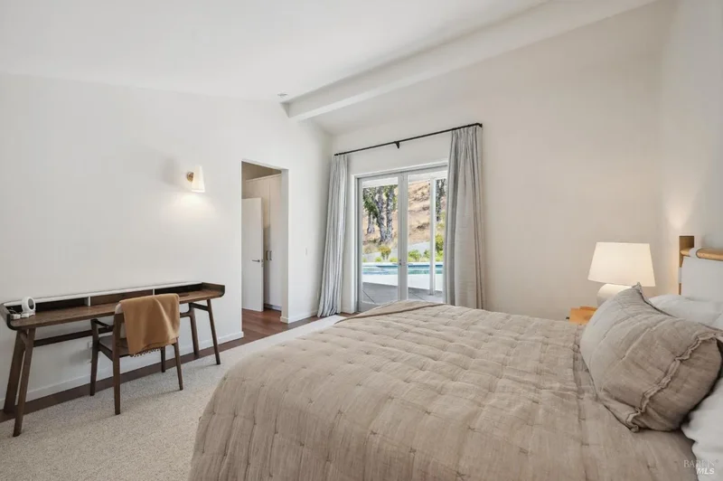 13422 Chalk Hill Road, Healdsburg, California, United States. - Photo 30