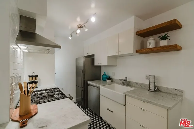 2311 4th St, Santa Monica, California, United States. - Photo 4