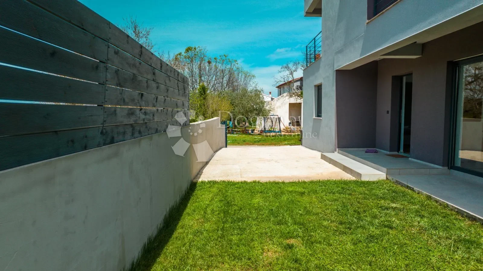 Exterior photo 11