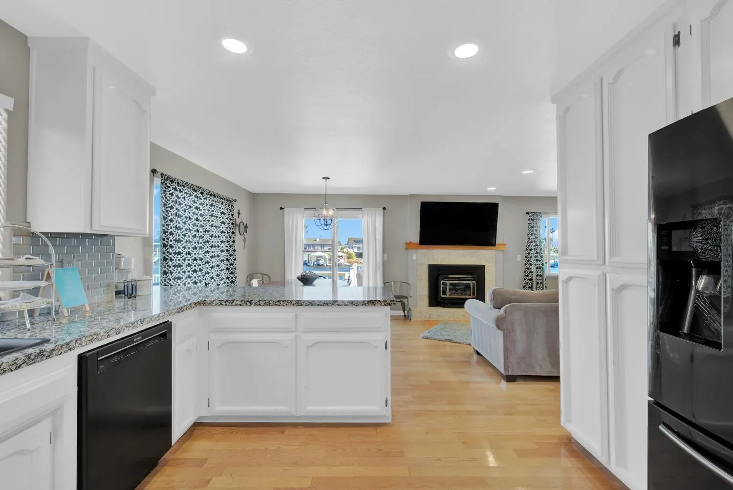 946 Lido Circle, Discovery Bay, California, United States. - Photo 13