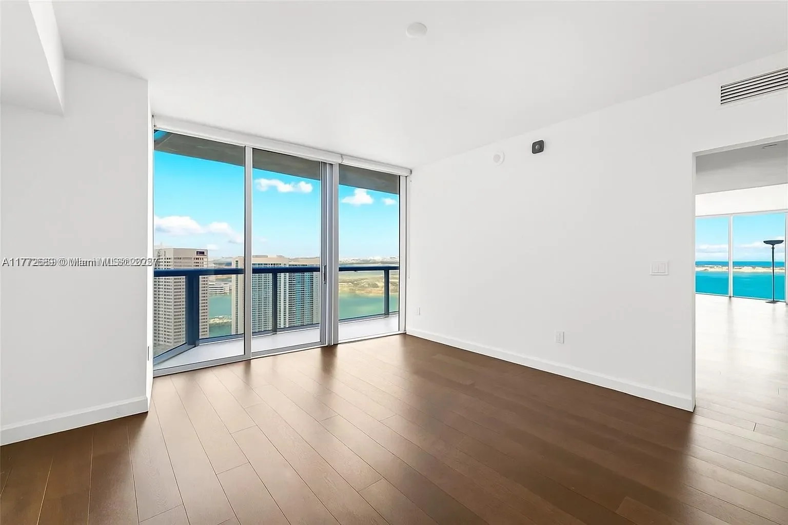 495 brickell ave 4502, Miami, Florida, United States. - Photo 4