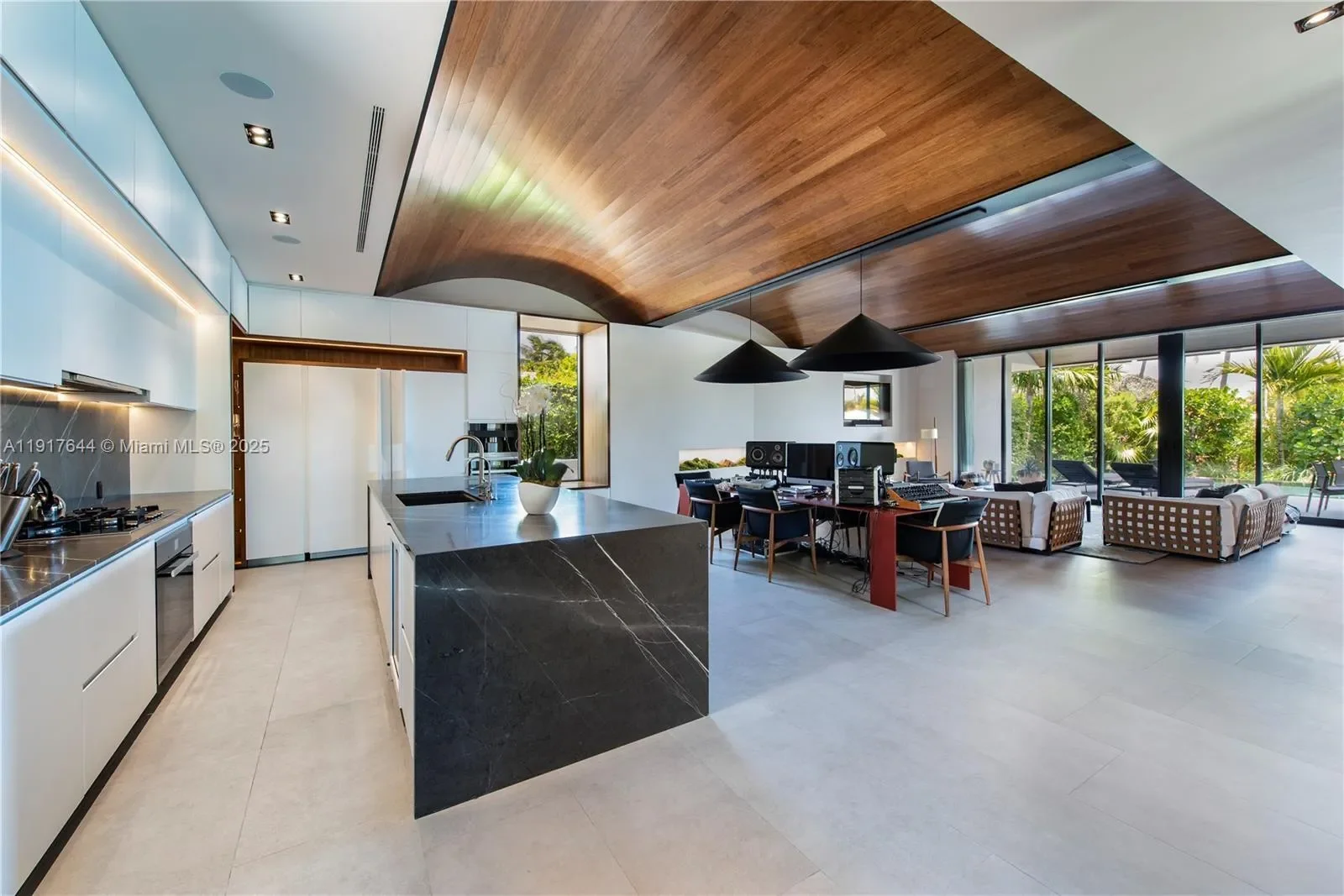 Gallery photo 4