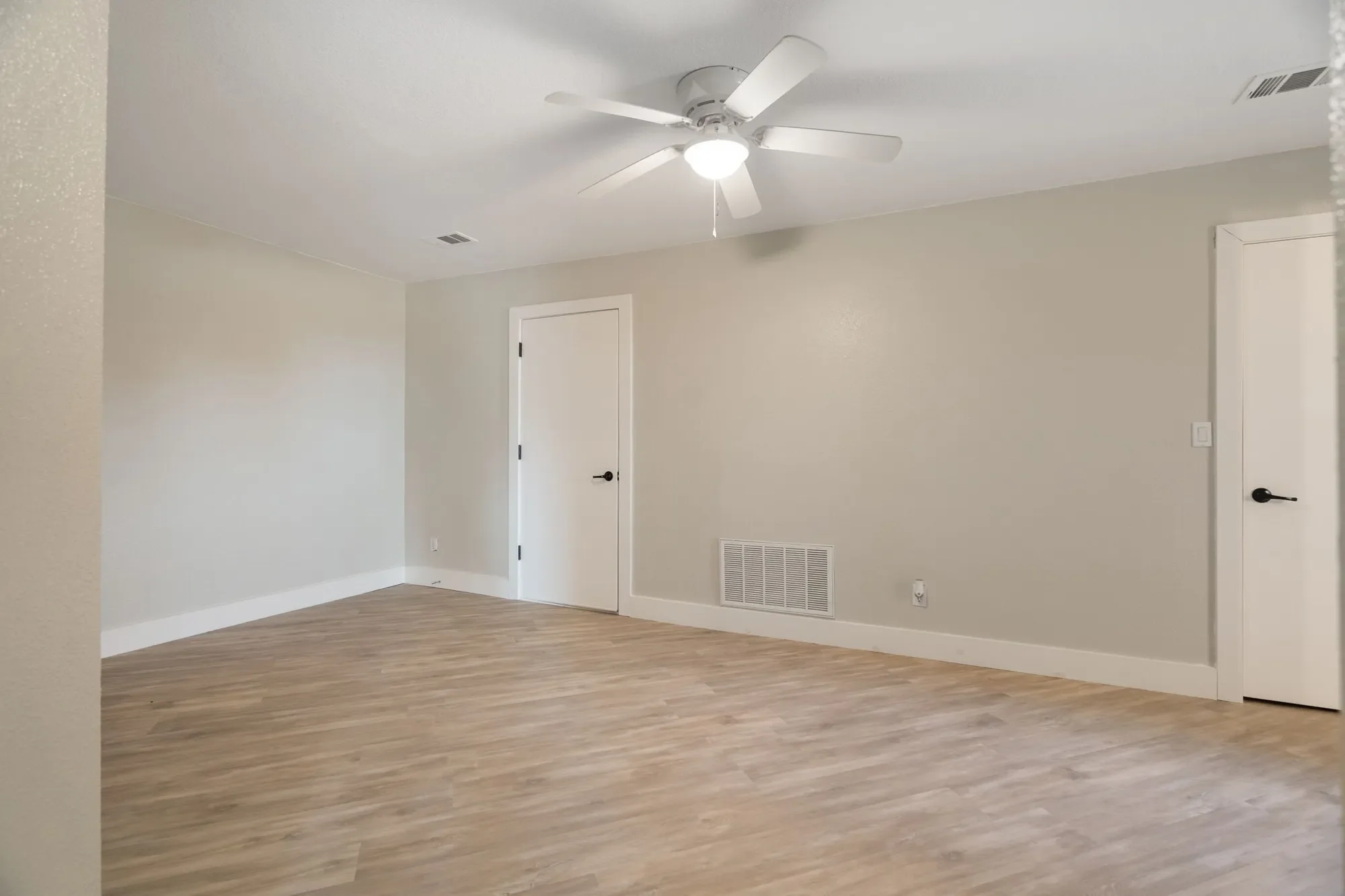 Gallery photo 12
