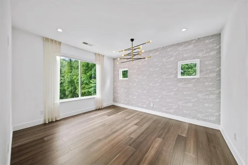 2220 Meadowvale Drive NE, Atlanta, GA 30345, Atlanta, Georgia, United States. - Photo 37