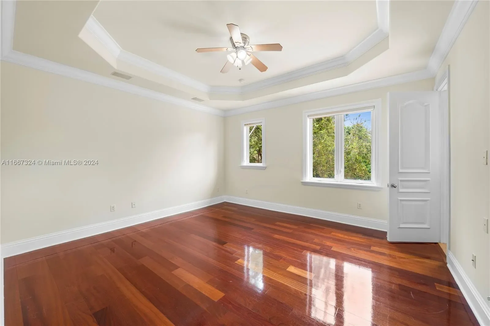 5770 La Luneta Ave, Miami, Florida, United States. - Photo 31