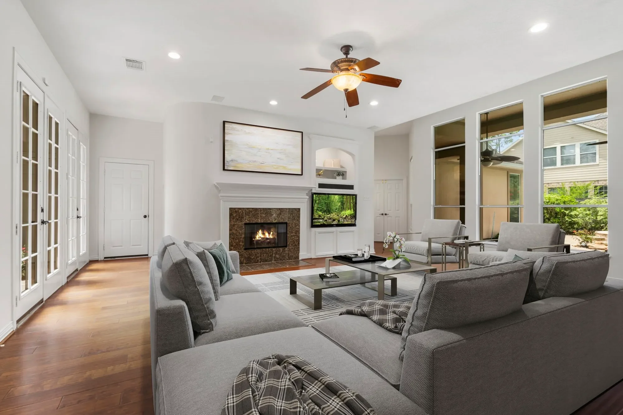 187 E Lansdowne Circle, The Woodlands, TX 77382, The Woodlands, Texas, United States. - Photo 10