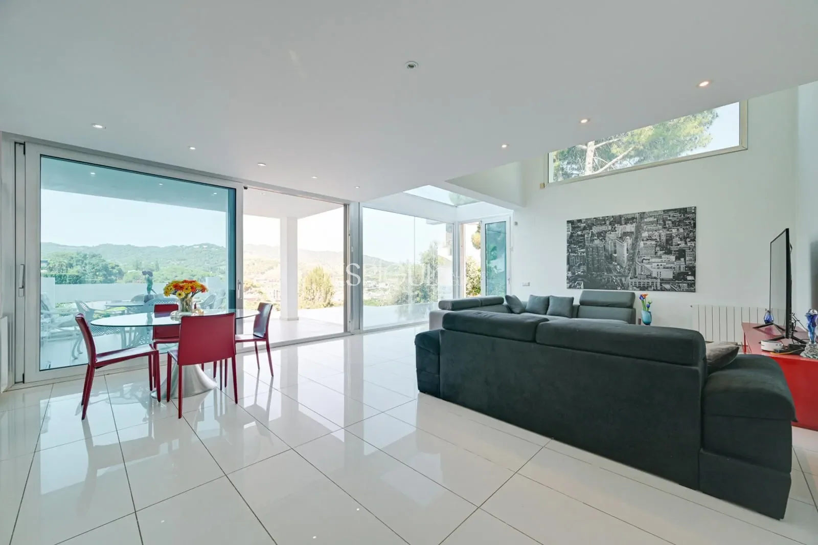Gallery photo 5