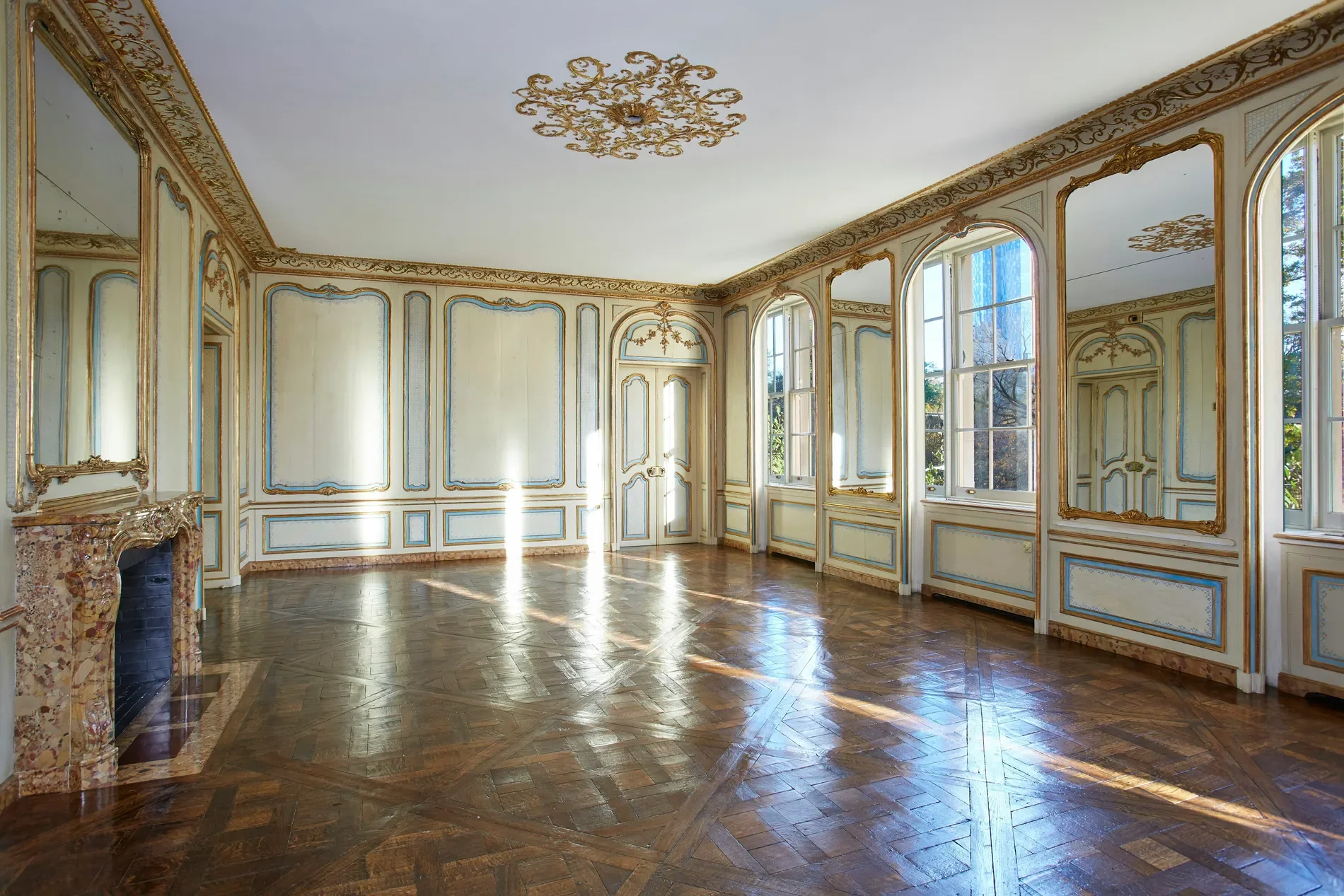 Gallery photo 4