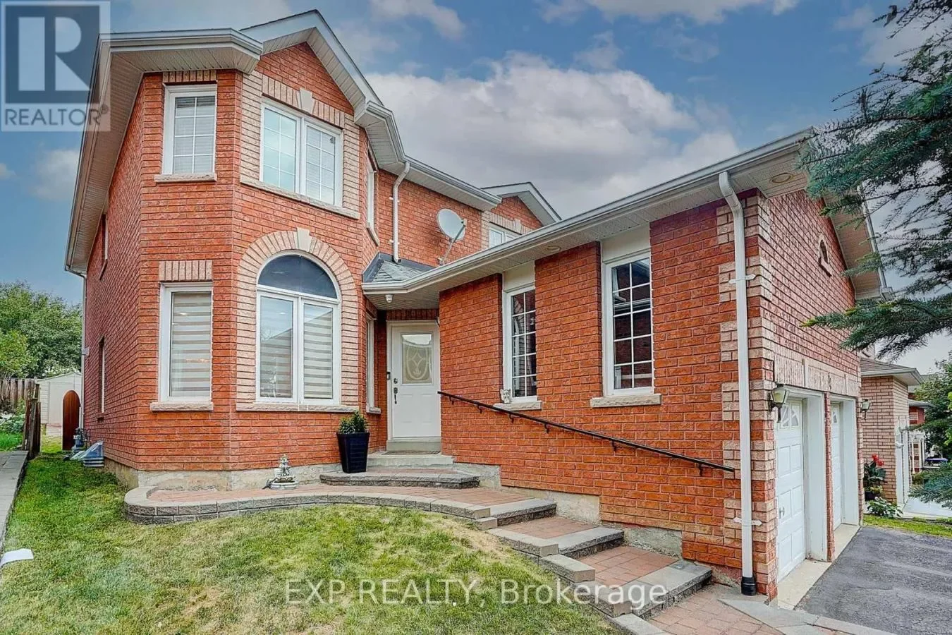 14 PRINCE DRIVE, Bradford West Gwillimbury, Ontario, Canada. - Photo 2