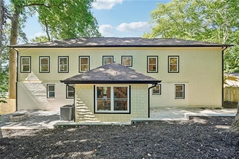2423 Melinda Drive NE, Atlanta, Georgia, United States. - Photo 9