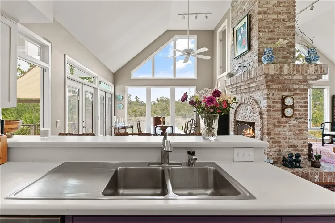 207 Military Road, St Simons Island, GA 31522, St. Simons, Georgia, United States. - Photo 11