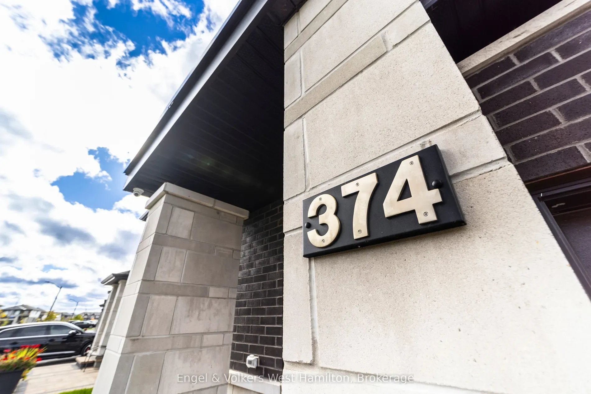 374 Big Dipper Street, Ottawa, Ontario, Canada. - Photo 4