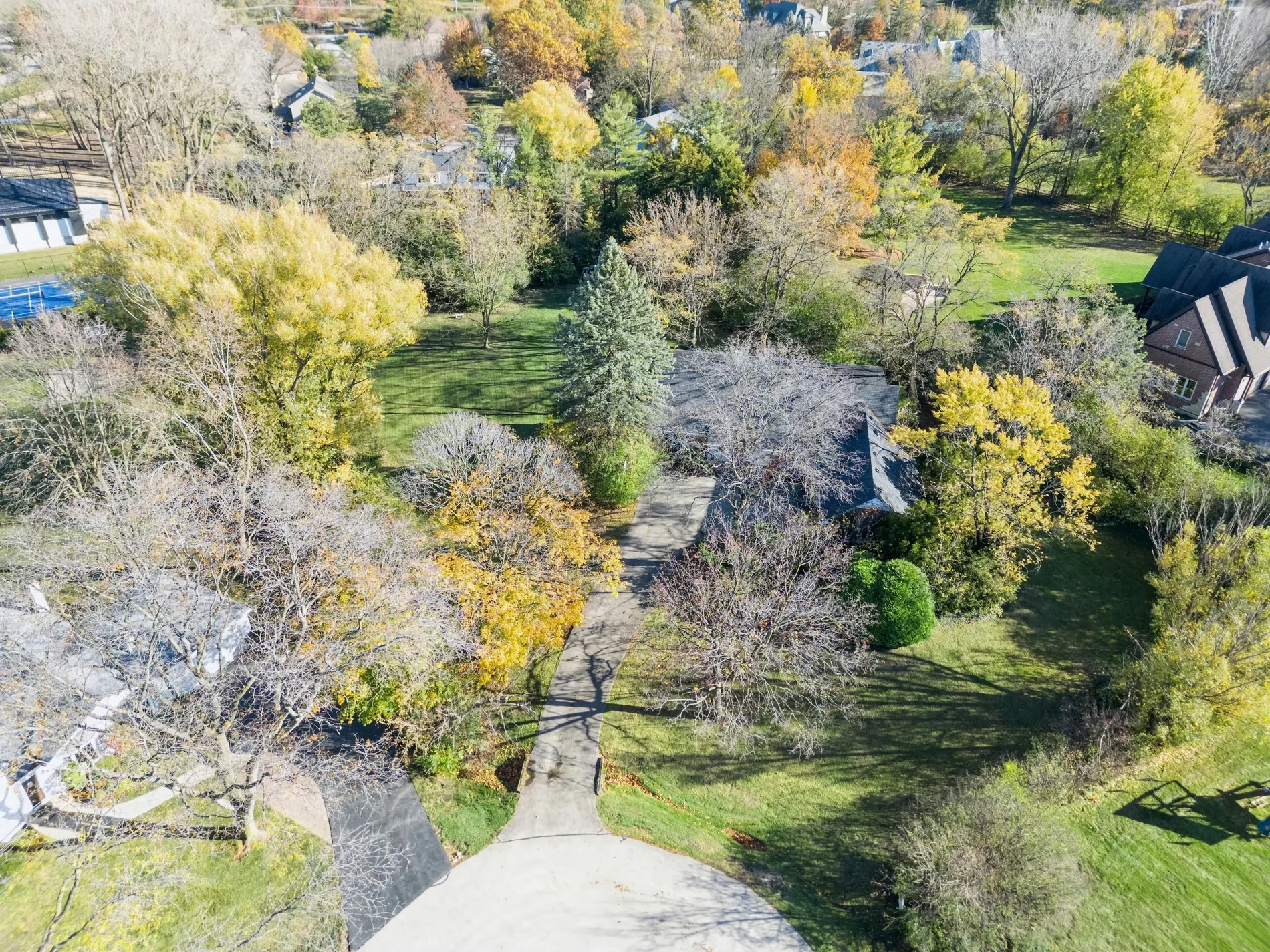 335 Countryside Court , Burr Ridge, IL 60527, Burr Ridge, Illinois, United States. - Photo 4