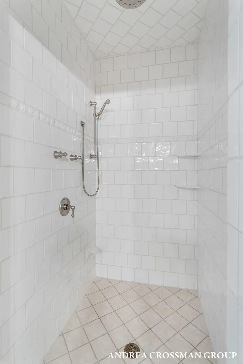 1933 South Shore Drive, Holland, MI 49423, Holland, Michigan, United States. - Photo 88