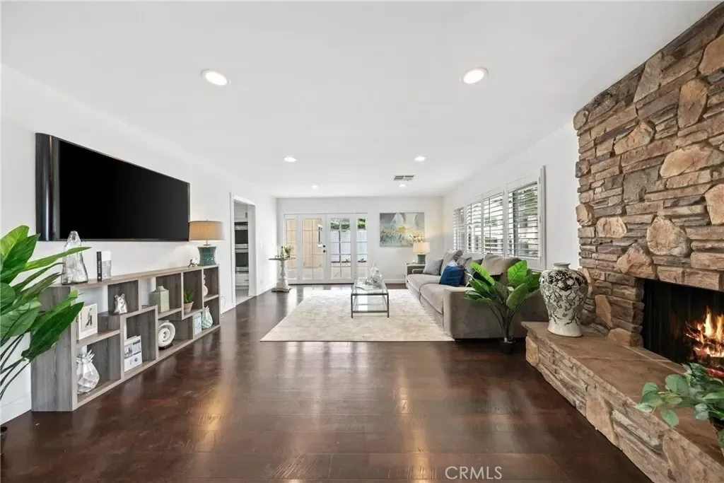 1623 N N Vallejo Way, Upland, California, United States. - Photo 2