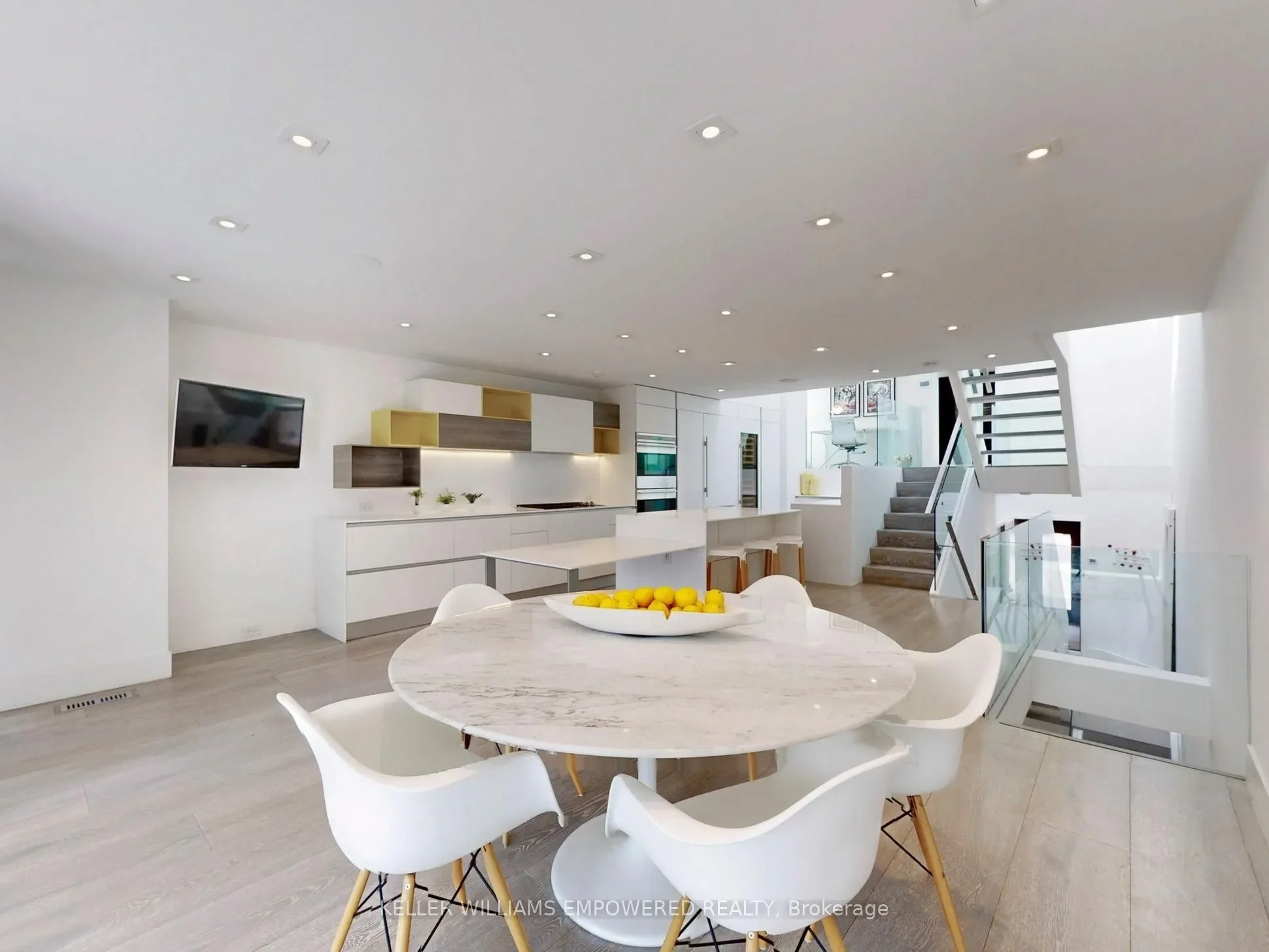 41 Berryman Street, Toronto, ON M5R 1M7, Toronto, Canada. - Photo 8