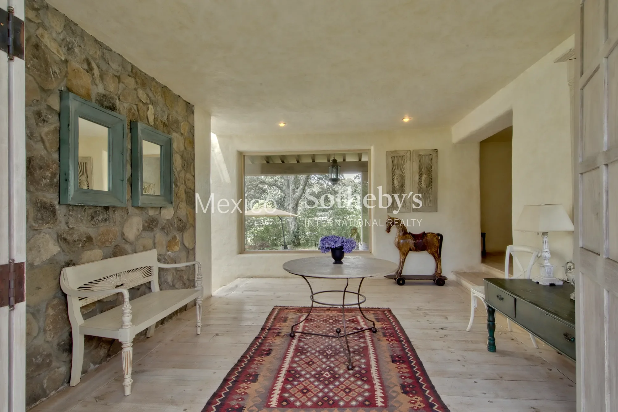 Gallery photo 10