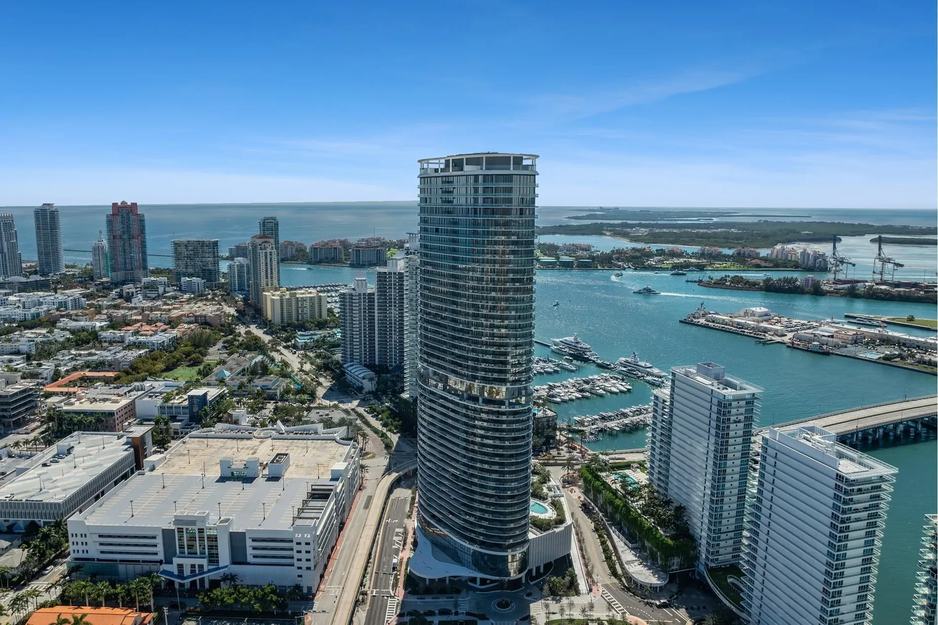 500 Alton Rd, Miami Beach, Florida, United States. - Photo 21