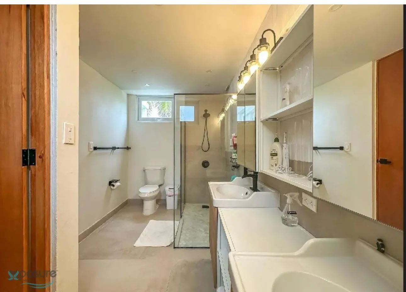 Gallery photo 3