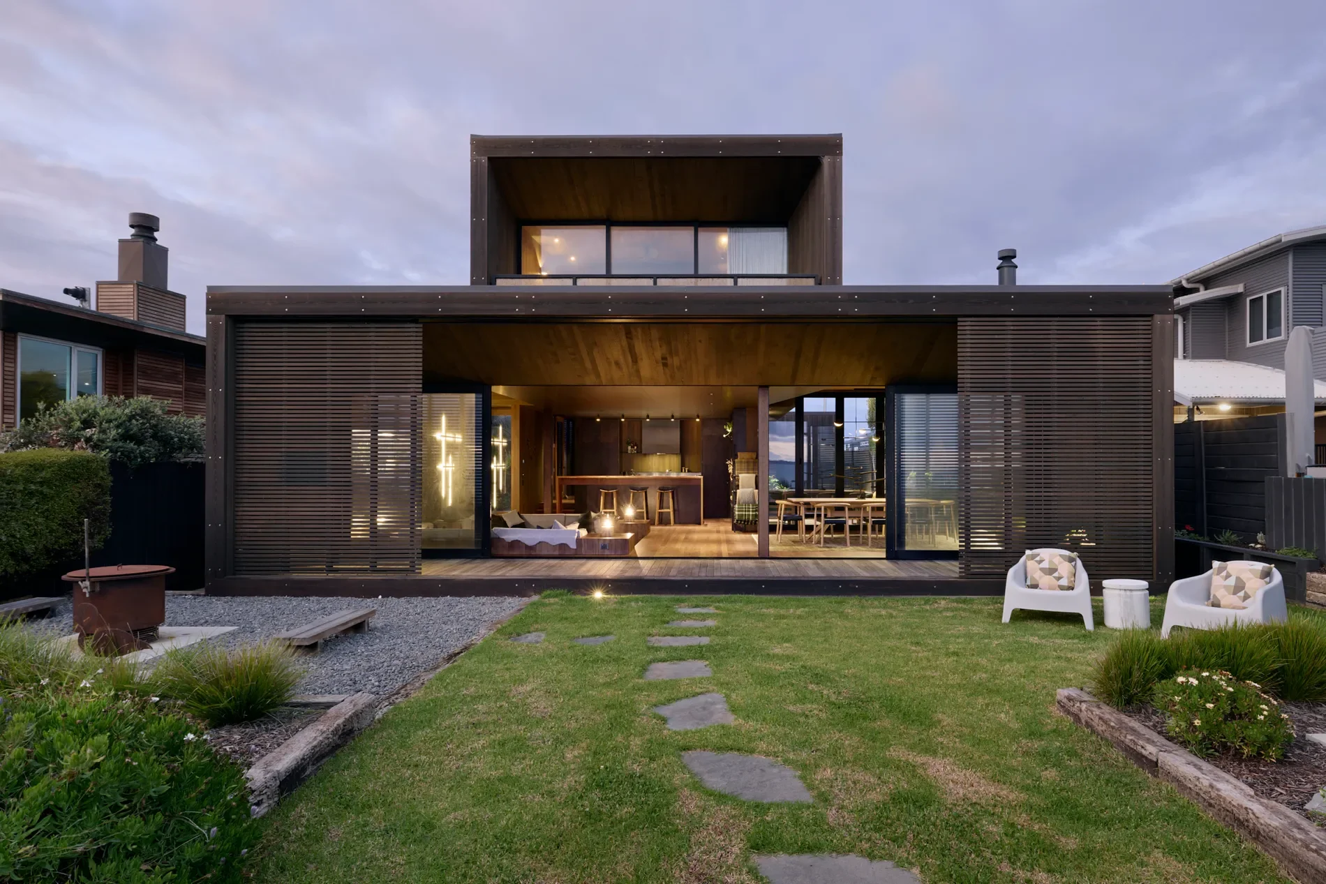 Exterior photo 4