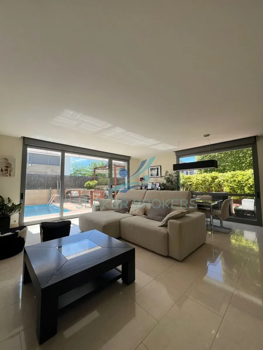 Gallery photo 8