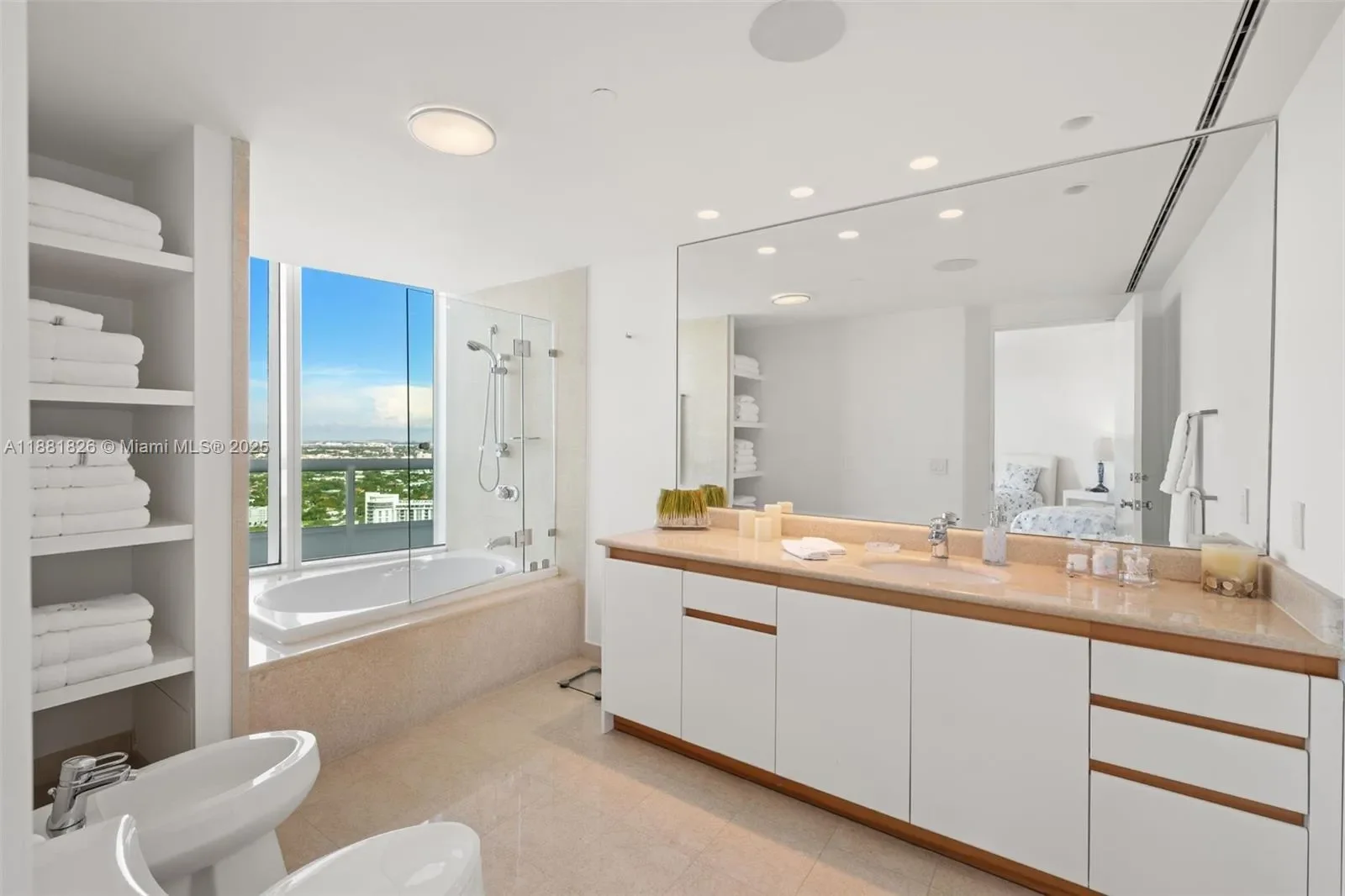 1643 Brickell Ave 4102, Miami, Florida, United States. - Photo 31