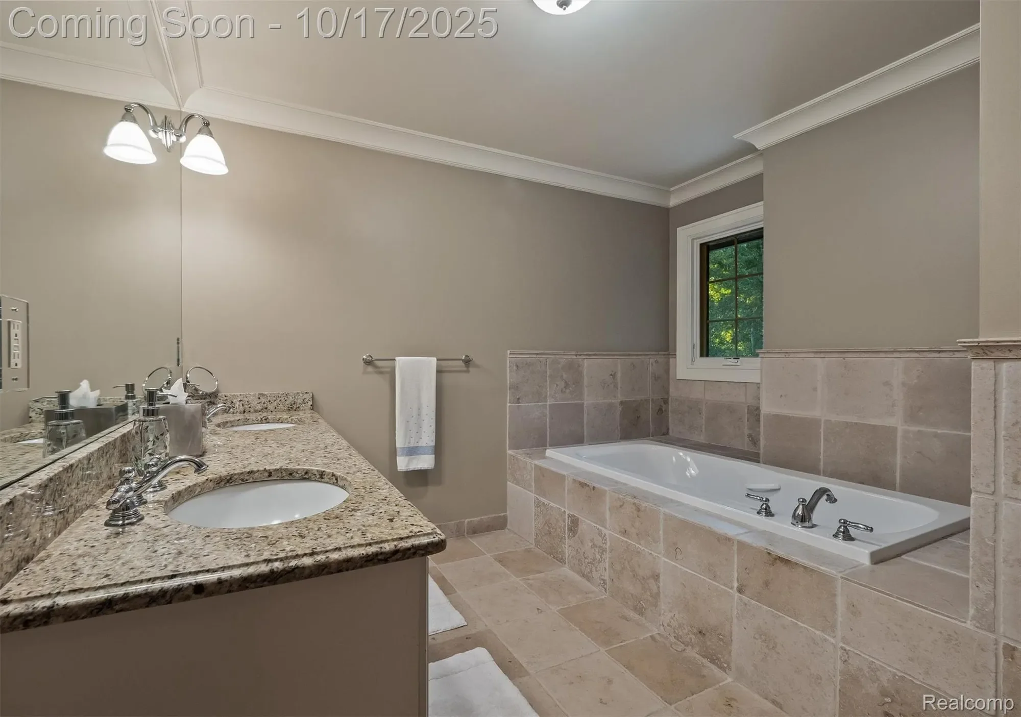 25325 Devon Lane, Franklin Village, MI 48025, Beverly Hills, Michigan, United States. - Photo 28