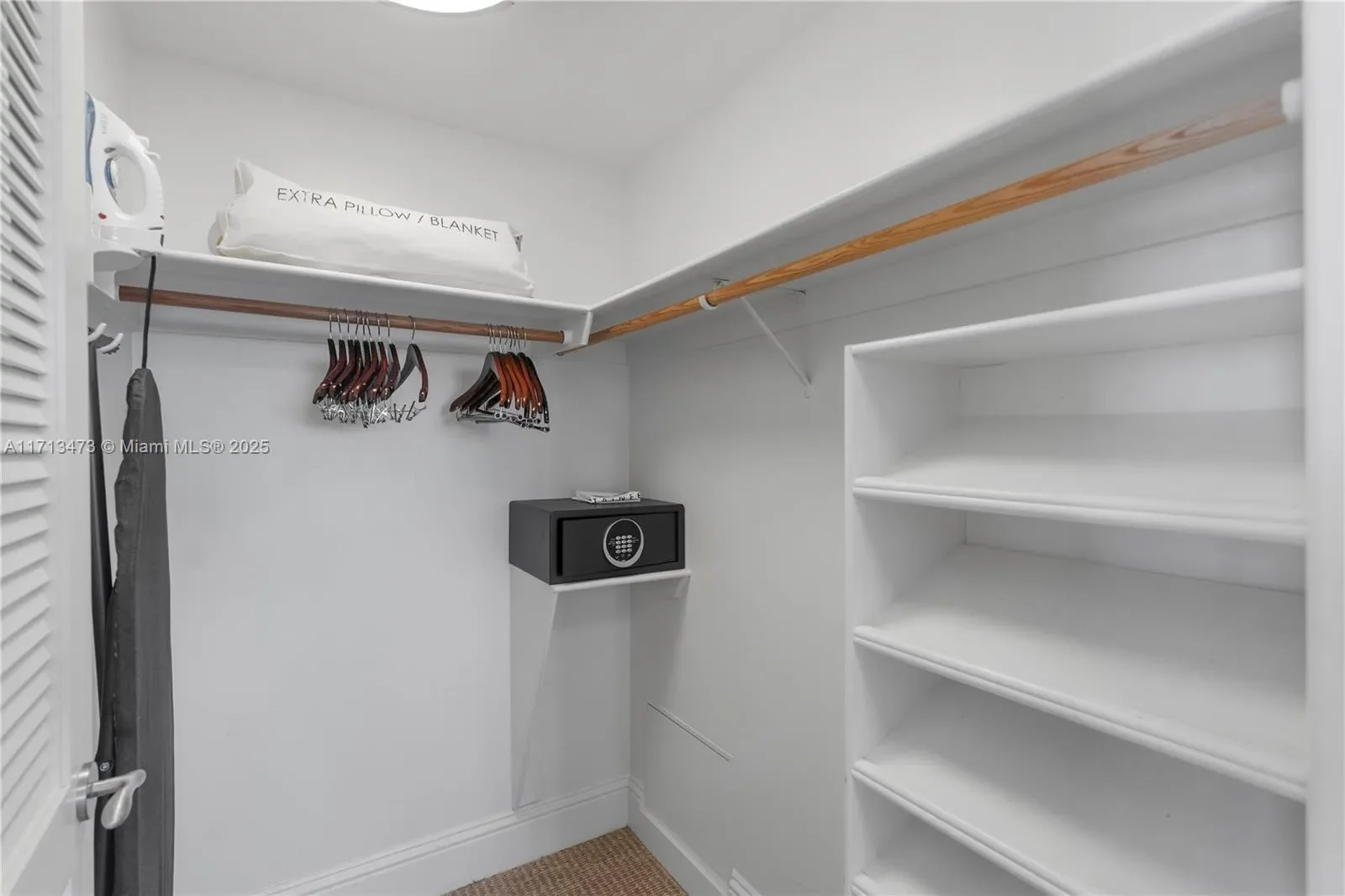 4401 Collins Ave 1015/1017, Miami Beach, Florida, United States. - Photo 19