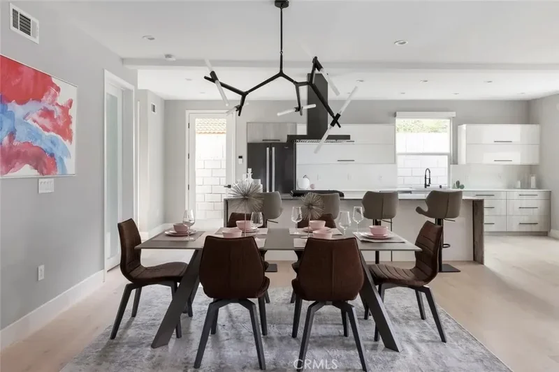 4731 Topanga Canyon Boulevard, Los Angeles, California, United States. - Photo 5