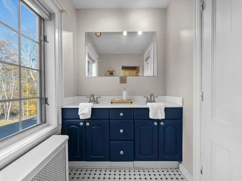17 Worcester St , Grafton, MA 01519, Grafton, Massachusetts, United States. - Photo 29
