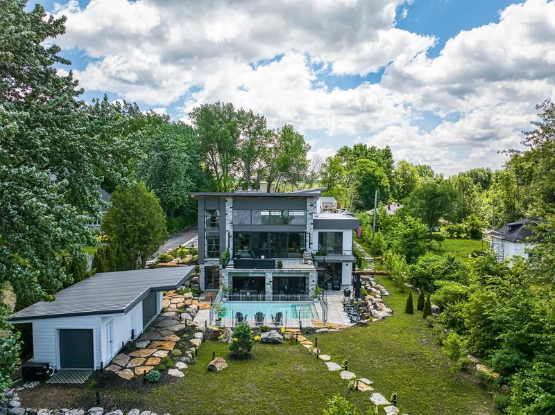 661 661A Boul. des Mille-Îles, Laval, Quebec, Canada. - Photo 5