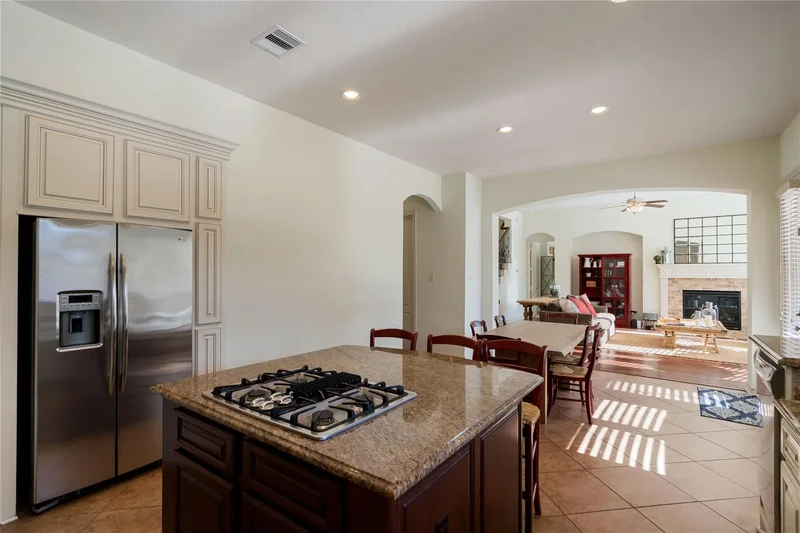 241 W Tupelo Green Circle, Spring, Texas, United States. - Photo 33