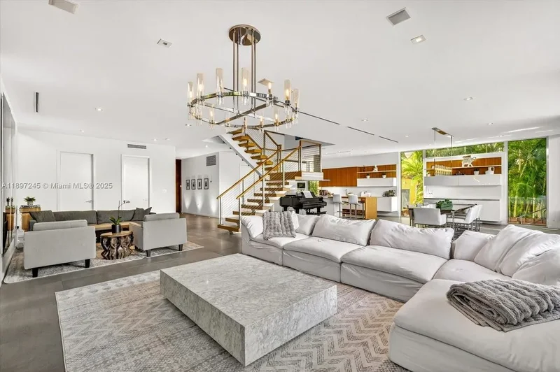 201 Palm Ave , Miami Beach, FL 33139, Miami Beach, Florida, United States. - Photo 9