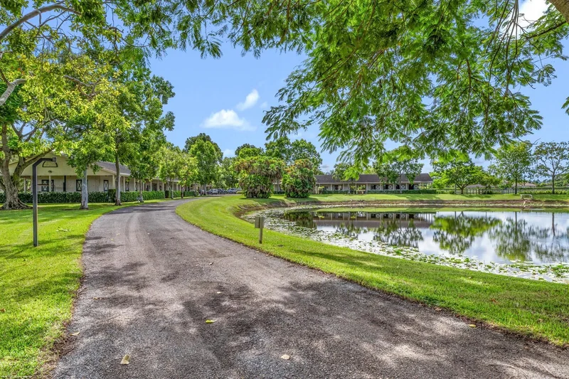 5110 S Shore Boulevard, Wellington, Florida, United States. - Photo 7